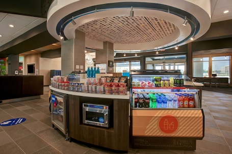 Reception. Tru by Hilton Grand Prairie