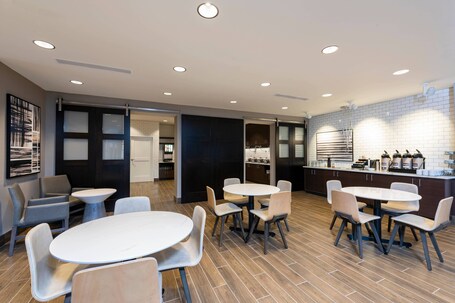 Residence Inn Indianapolis South Greenwood - Image 11