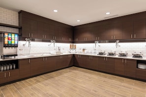 Sudah termasuk sarapan ala kontinental setiap hari