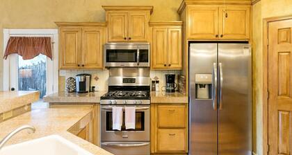 Tuscan Retreat | Hot Tub | Amazing Location