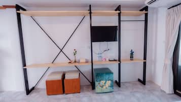 Superior Room | Blackout drapes, free WiFi, bed sheets