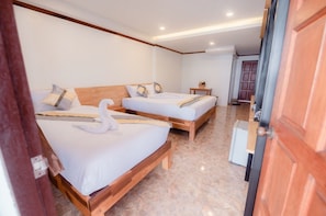 ห้องดีลักซ์ | ผ้าม่านกันแสง, Wi-Fi ฟรี, ผ้าปูที่นอน