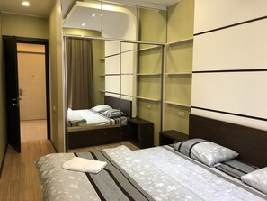 2 bedrooms, iron/ironing board, internet, bed sheets - New accomodation in Georgia (Dzveli Tbilisi)