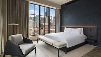 Cofres nos quartos, escrivaninha, espaço de trabalho para notebook