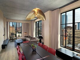 Suite (Sake) | Living area | 60-inch Smart TV with digital channels, TV, Netflix