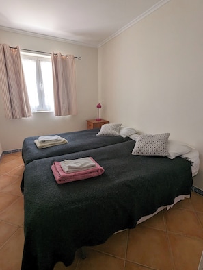 3 habitaciones y caja de seguridad en la habitación 