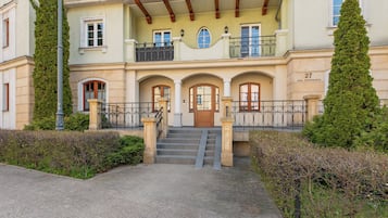 Fachada de la propiedad