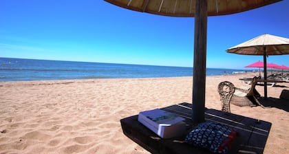 Lovely spacious corner villa, 4 bedrooms with AIRCO,for 10 people, secured residence with pool,...