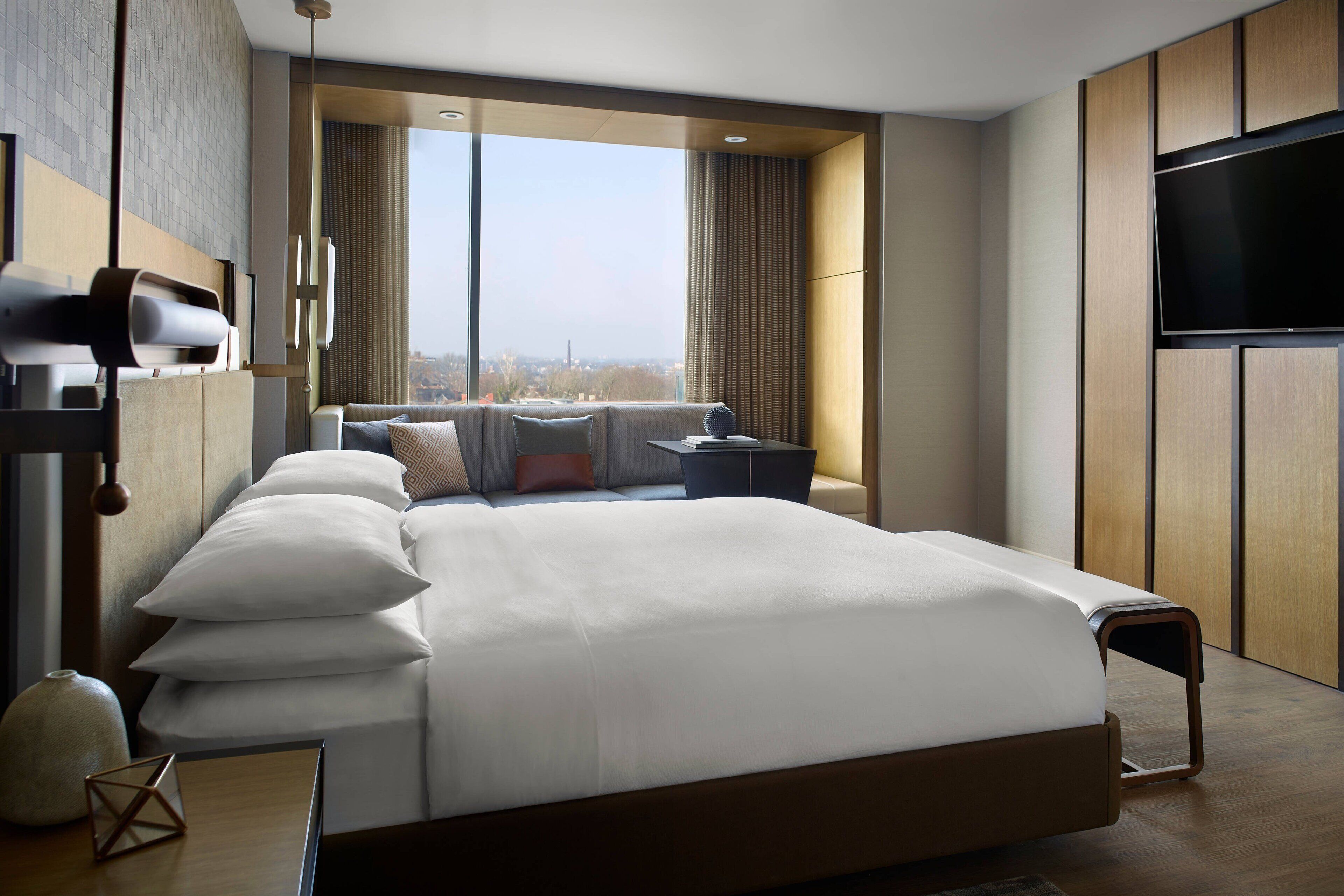 hypo-allergenic bedding, in-room safe, desk, laptop workspace