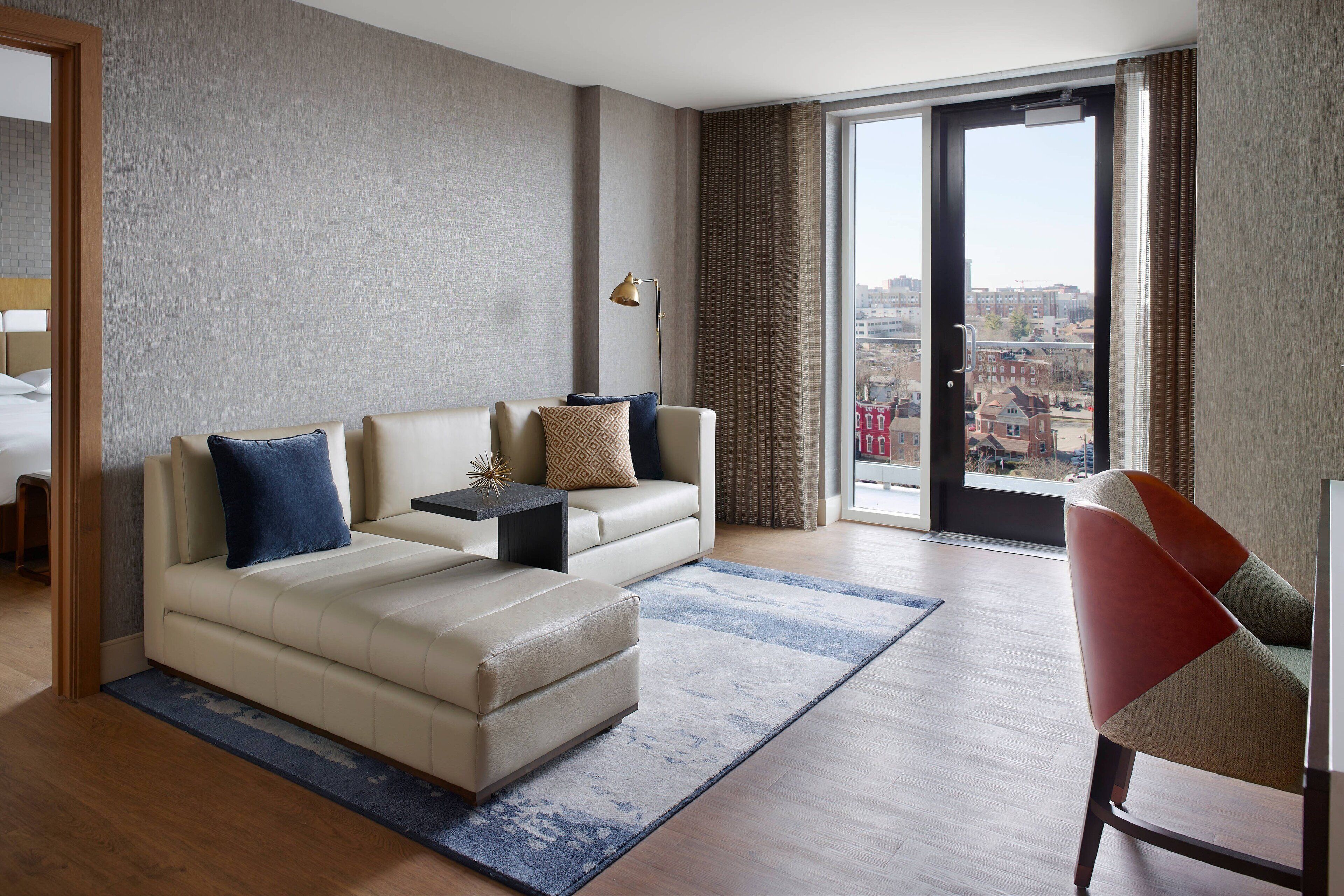 hypo-allergenic bedding, in-room safe, desk, laptop workspace