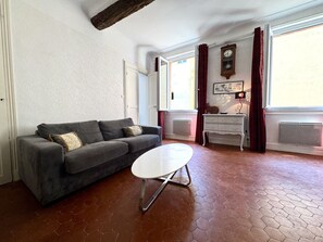 Téléviseur, lecteur de DVD