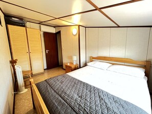 2 bedrooms, free WiFi