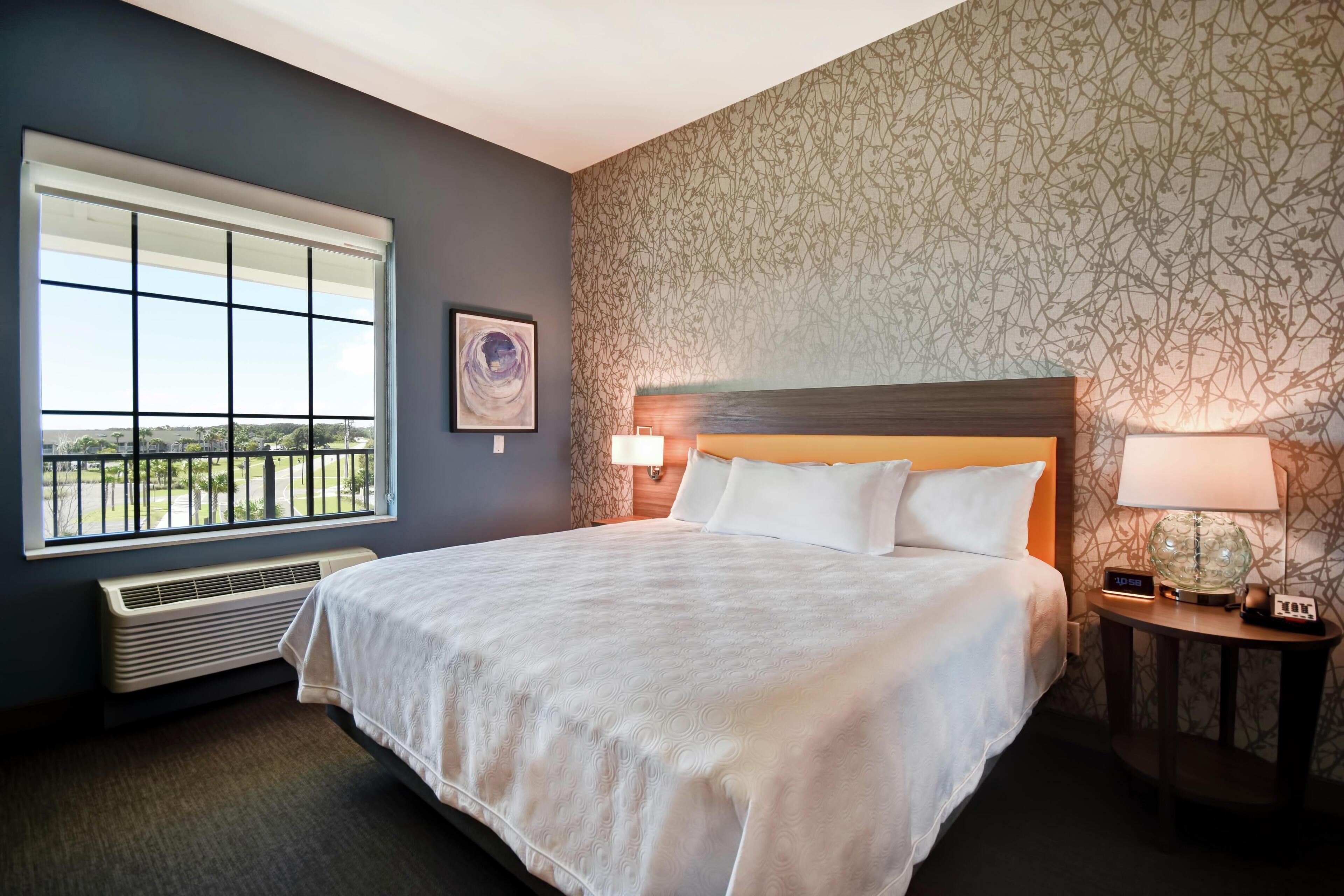 Suite, 1 camera da letto, non fumatori | Una scrivania, postazione laptop, ferro/asse da stiro, Wi-Fi gratuito