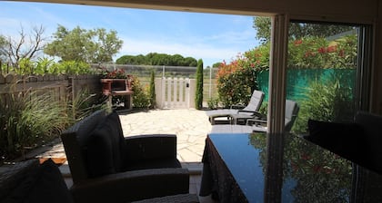 Nice villa in residence CLOS DE SOCORRO with pool, 2 bedrooms, great View, PORTIRAGNES PLAGE