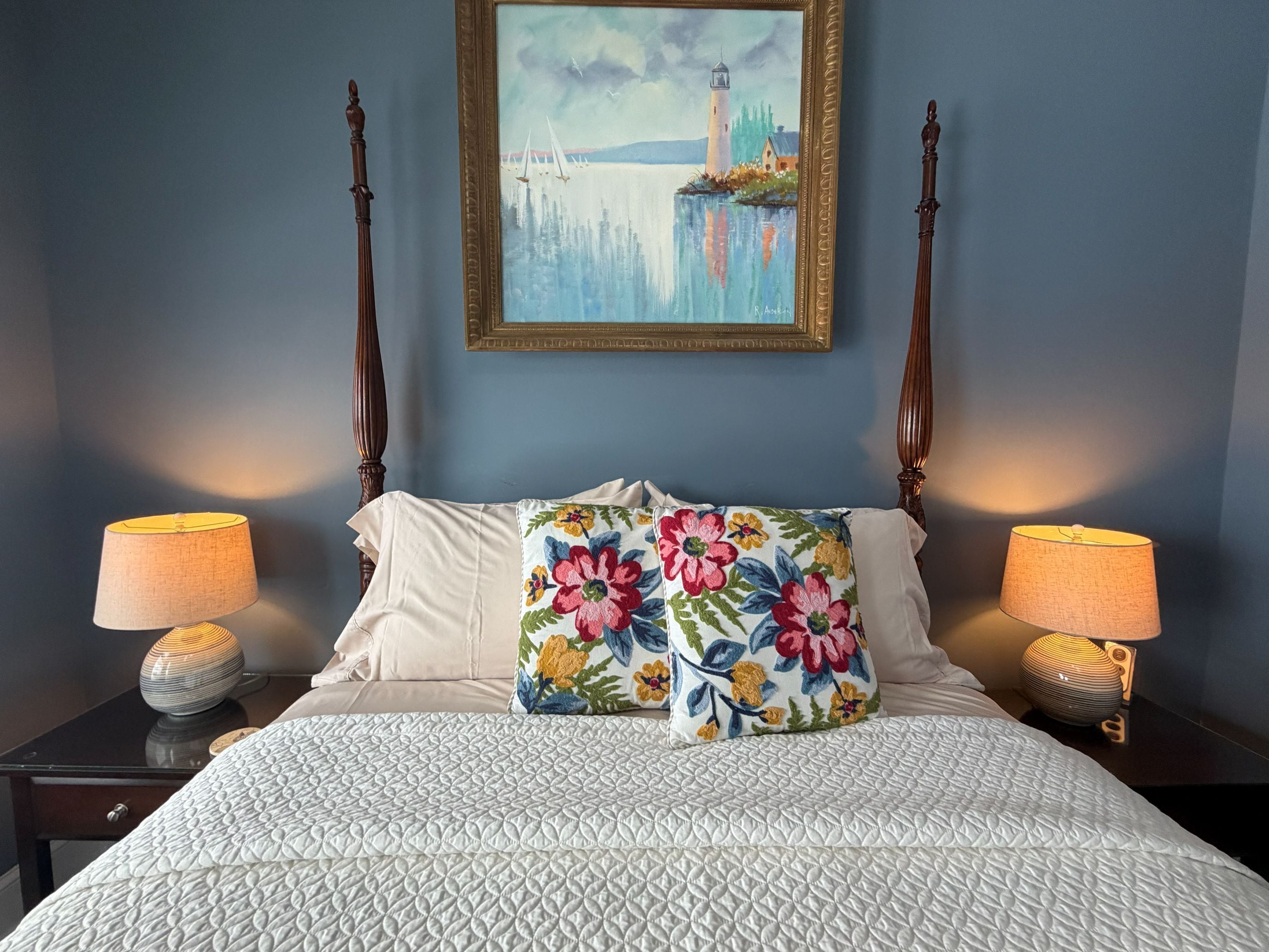 Deluxe suite, 1 queensize bed, uitzicht op oceaan | Luxe beddengoed, individueel gedecoreerd, individueel gemeubileerd