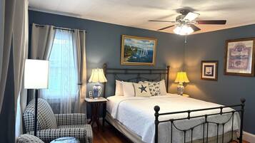 Phòng Deluxe, 1 giường cỡ king | Bộ đồ giường cao cấp, trang trí khác biệt