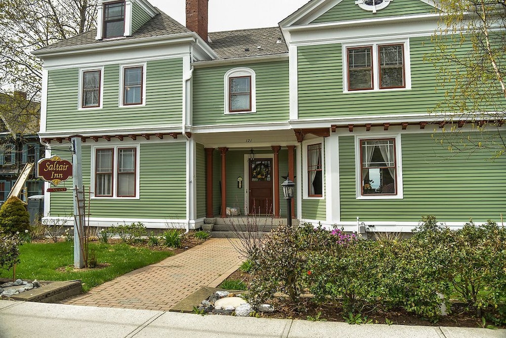 Photo of Saltair Inn Waterfront B&B