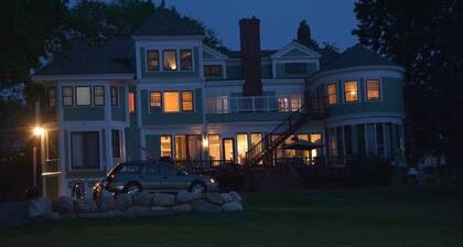 Saltair Inn Waterfront B&B