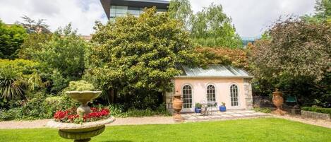 Fachada de la propiedad