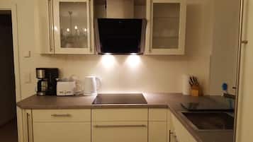 Apartment | Private kitchen | Full-size fridge, microwave, oven, stovetop