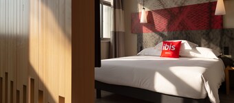 Ibis Guanyun Kowloon Port Water Street Hotel