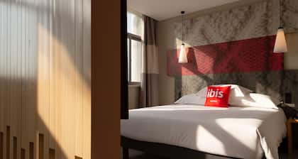 Ibis Guanyun Kowloon Port Water Street Hotel