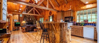 Just bring your family and relax at "Glen Eagles Lodge" in Eagles Mere