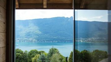 Suite Junior, vue lac | Vue de la chambre