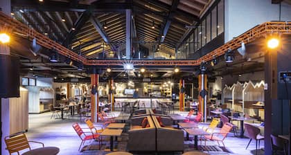 Hotel Base Camp Lodge - Bourg Saint Maurice