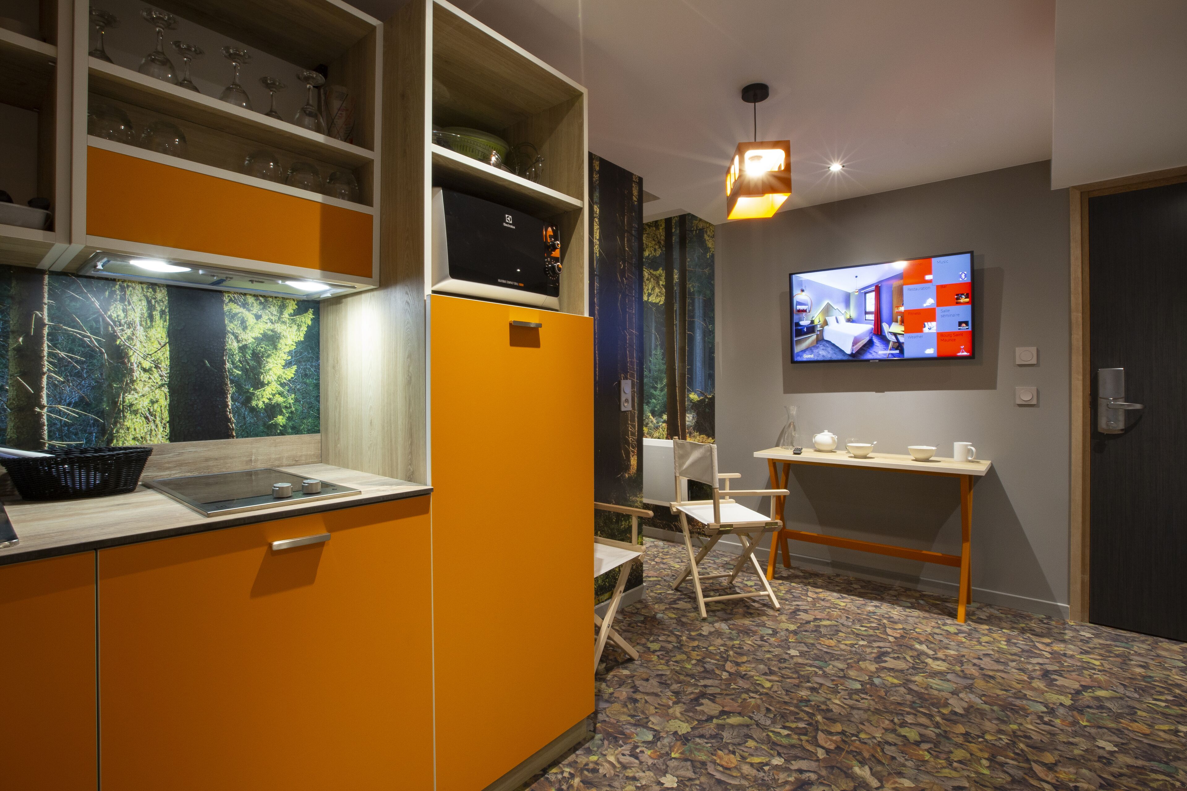 1 bedroom, premium bedding, desk, blackout curtains