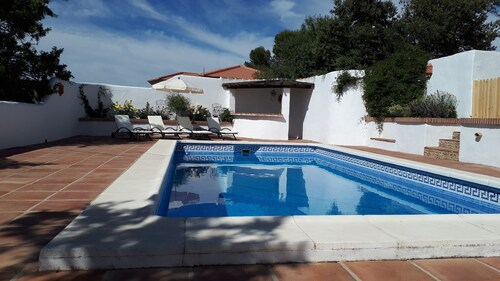 Cortijo Los Almendros