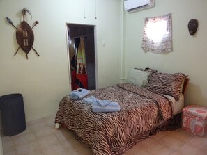 1 Schlafzimmer, Bügeleisen/Bügelbrett, kostenloses WLAN, Bettwäsche