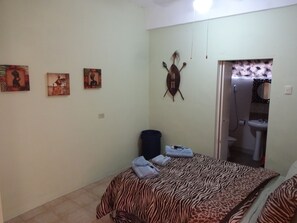 1 makuuhuone, silitysrauta/-lauta, ilmainen Wi-Fi, vuodevaatteet