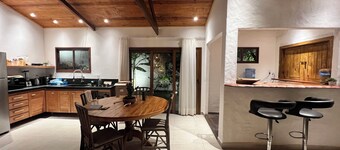 Casa Zen Tropical with outdoor garden - a paradise for kiters!