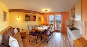 Traditional Apartment, 2 Bedrooms, Wilder Kaiser | Living area