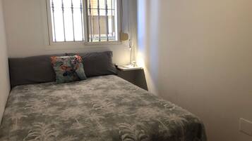 2 Schlafzimmer, Bügeleisen/Bügelbrett, Reisekinderbett, kostenloses WLAN