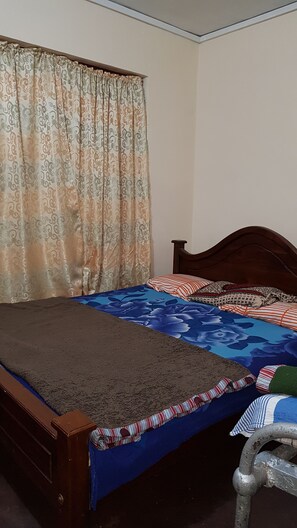 Comfort Room, Non Smoking | In-room safe, desk, soundproofing, iron/ironing board - Chandrasobana (Nuwara Eliya)