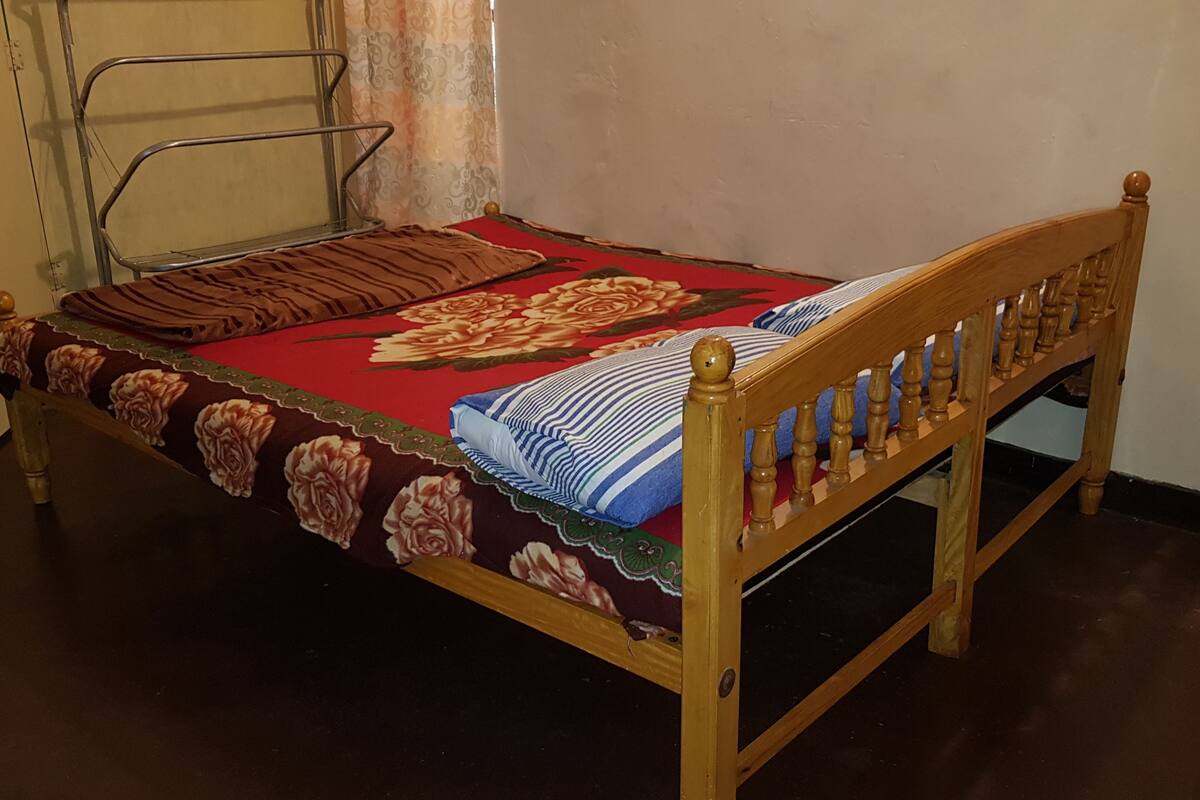 Doppelzimmer, Nichtraucher, Gartenblick | Zimmersafe, Schreibtisch, schallisolierte Zimmer, Bügeleisen/Bügelbrett
