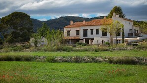 Exterior - El Mas del Poeta (Petrer)