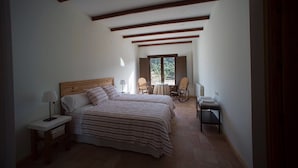 In-room safe, WiFi (free) - El Mas del Poeta (Petrer)