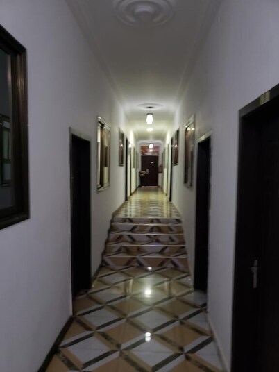Ask Ameh Hotel