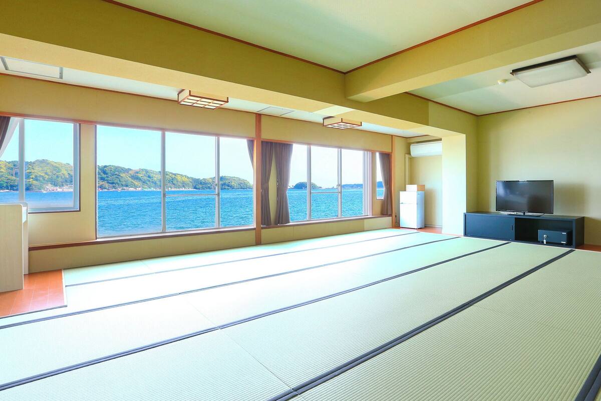 Standard Japanese-Style-Room with 20 Tatami mats - Shared Bathroom - Non-Smoking | Két bảo mật tại phòng, màn/rèm cản sáng 