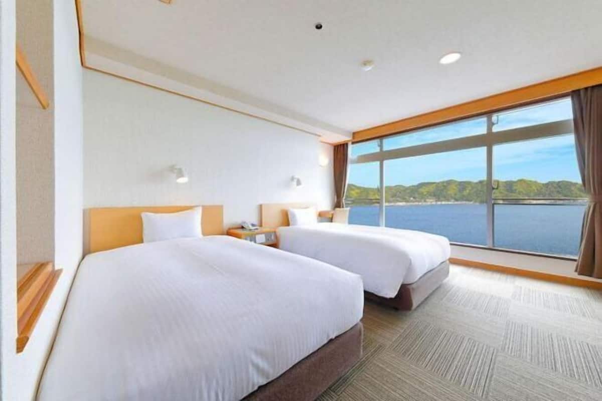 Een kluis op de kamer, verduisterende gordijnen