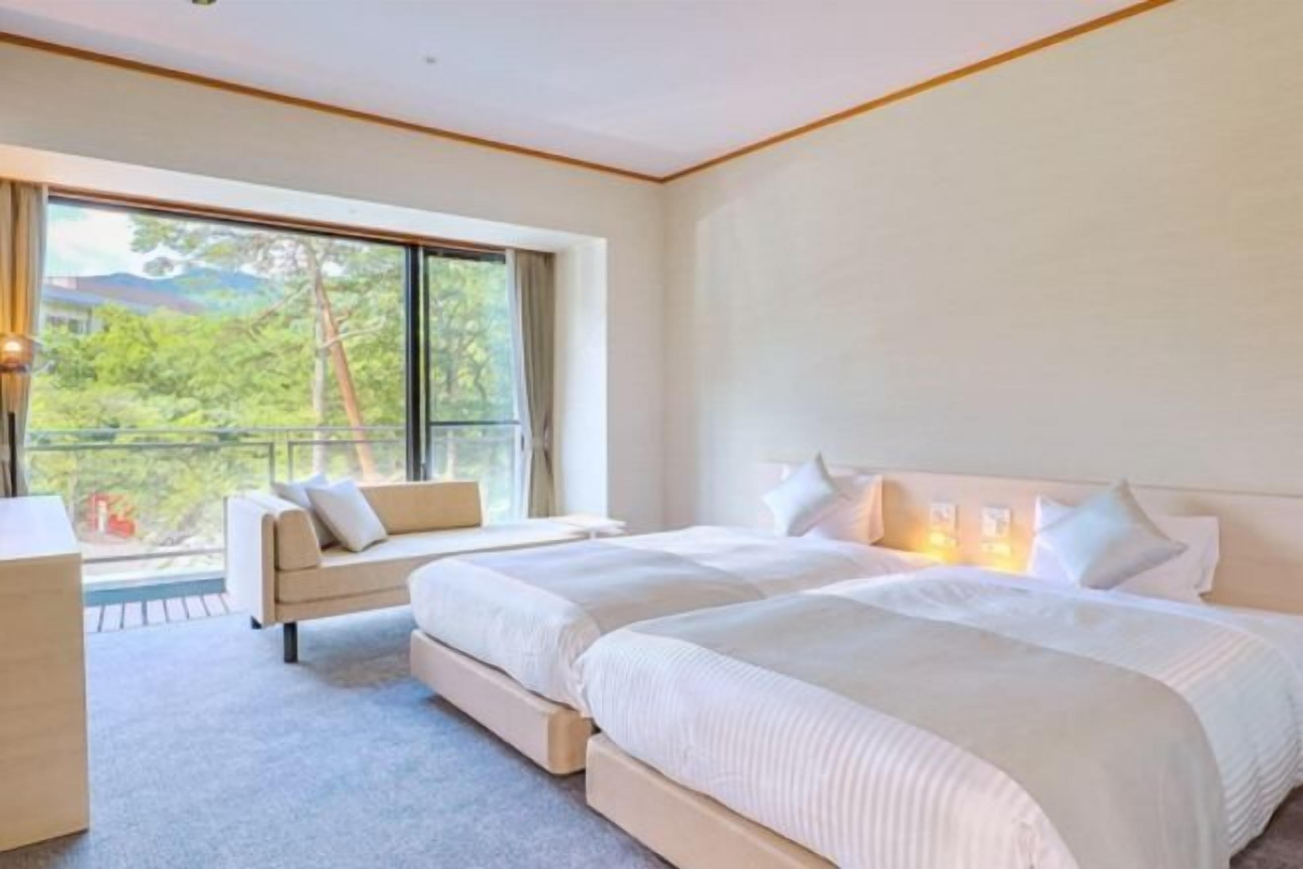 In-room safe, free WiFi, bed sheets