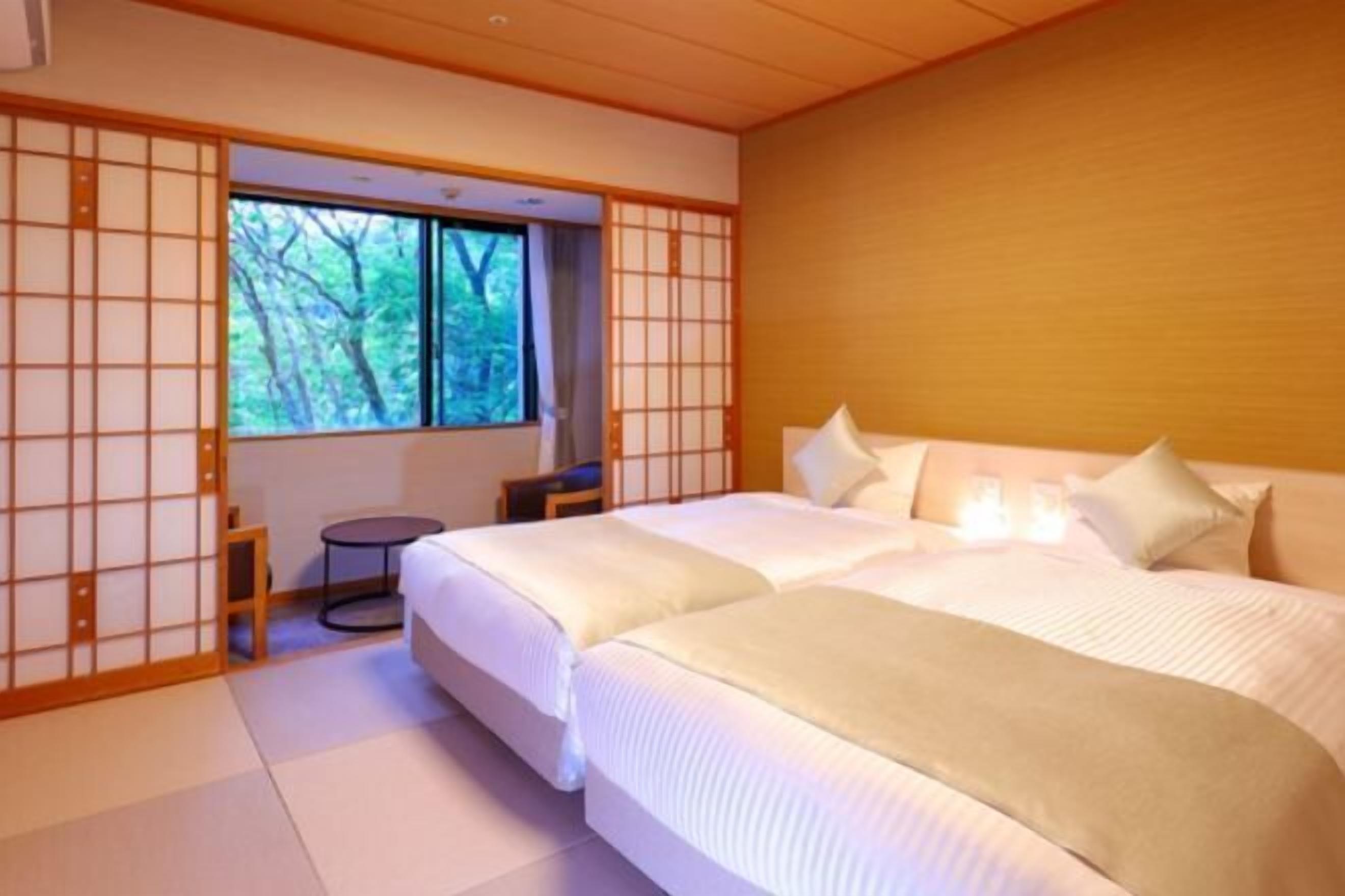 In-room safe, free WiFi, bed sheets