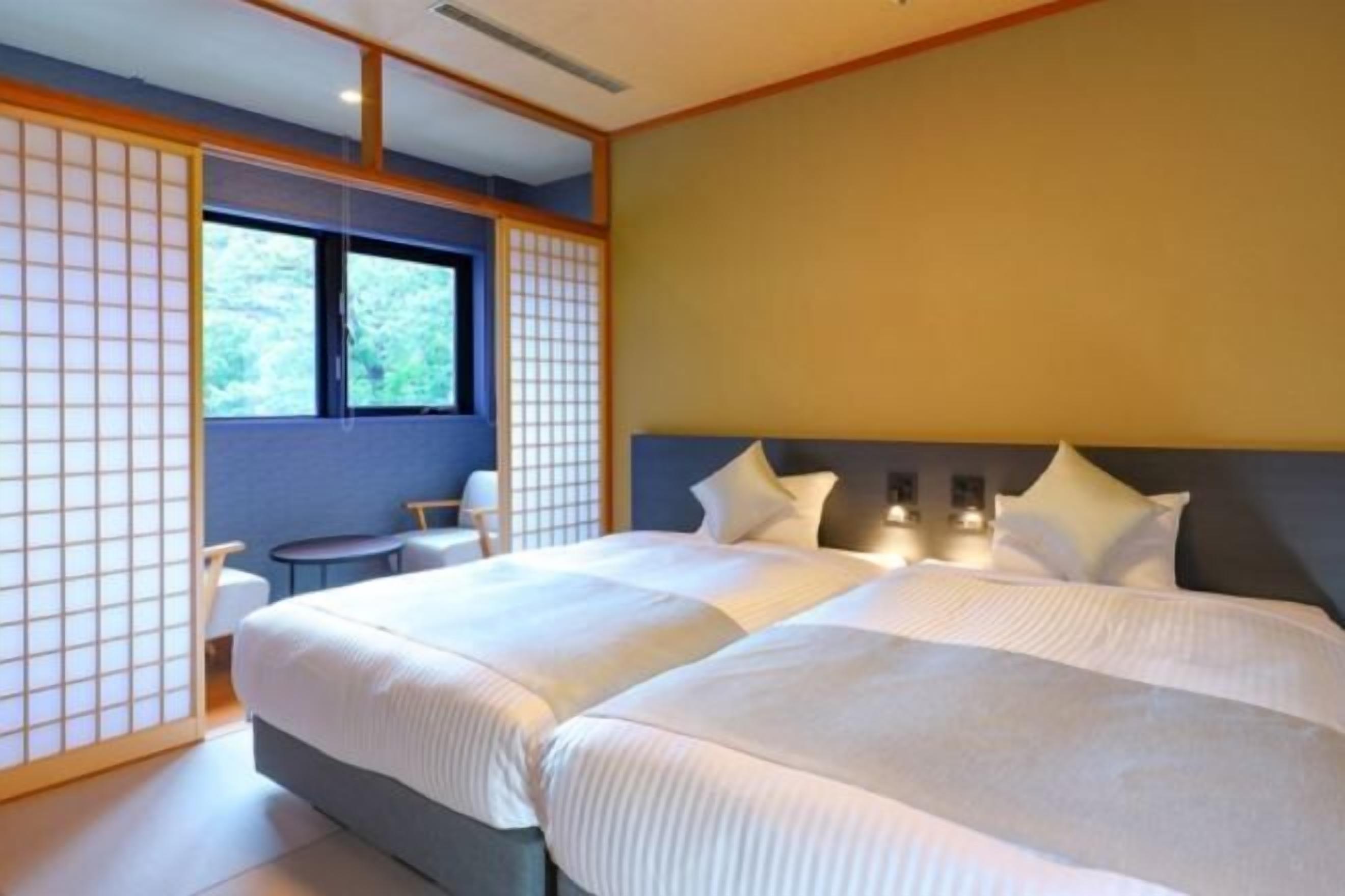 In-room safe, free WiFi, bed sheets