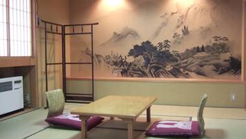 Japanese Style Room with Shared Toilet for 6 Guests | Minibar, in-room safe, free WiFi