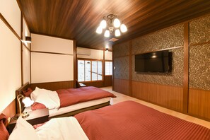 Japanese Western Style Room for 5 Guests | Minibar, in-room safe, free WiFi - Shinseikan (Nishiwaga)