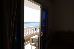 Interior - Luxurious and Panoramic Nile view. (Cairo)