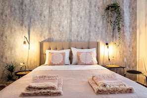 3 bedrooms, iron/ironing board, WiFi, bed sheets - Sun Smiles in Naoussa, Paros (Paros)